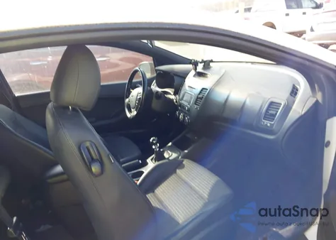 2016 Kia Forte Koup Sx from USA, damaged, VIN KNAFZ6A32G5618281